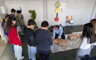 Prüfen, rufen, drücken: Diese drei Schritte können Leben retten