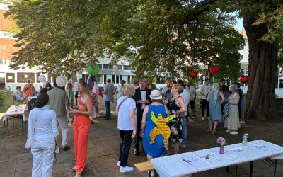 Innenhofparty des Kollegiums – Kunst trifft Gemeinschaft